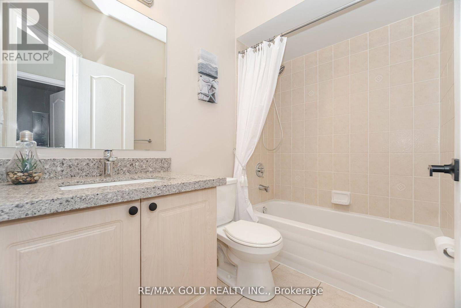 12 Vista View Court, Caledon, Ontario  L7C 1E1 - Photo 32 - W12152598