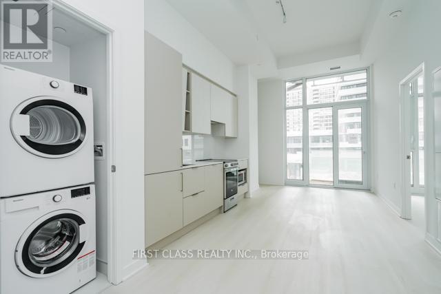 527 - 3900 Confederation Parkway, Mississauga (City Centre), Ontario  L5B 0M3 - Photo 11 - W12152617
