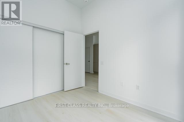 527 - 3900 Confederation Parkway, Mississauga (City Centre), Ontario  L5B 0M3 - Photo 22 - W12152617