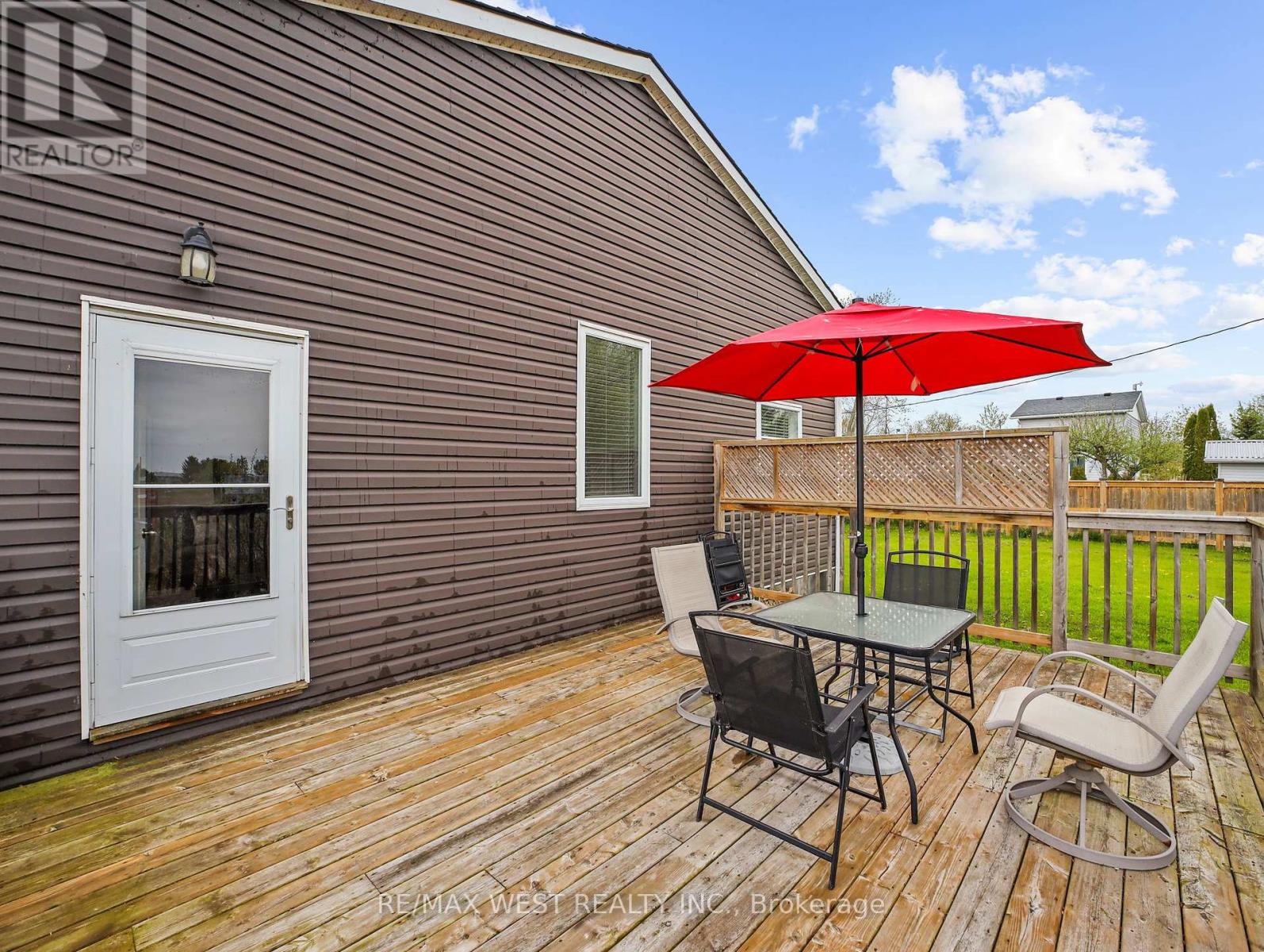 Property at 14 WESTMORELAND LANE image 1