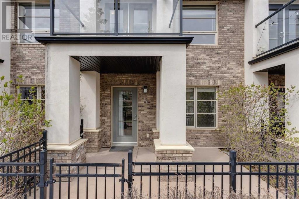 Property at 12 Aspen Hills Terrace SW image 5
