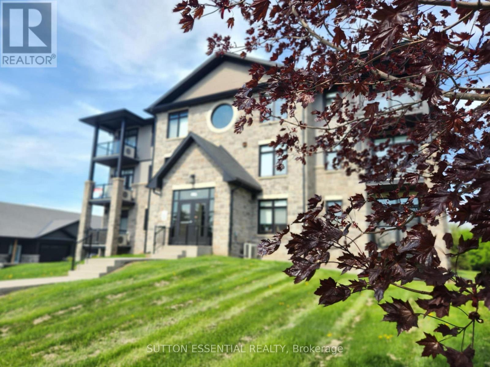 Property at 102 - 1109 MILLWOOD AVENUE image 1