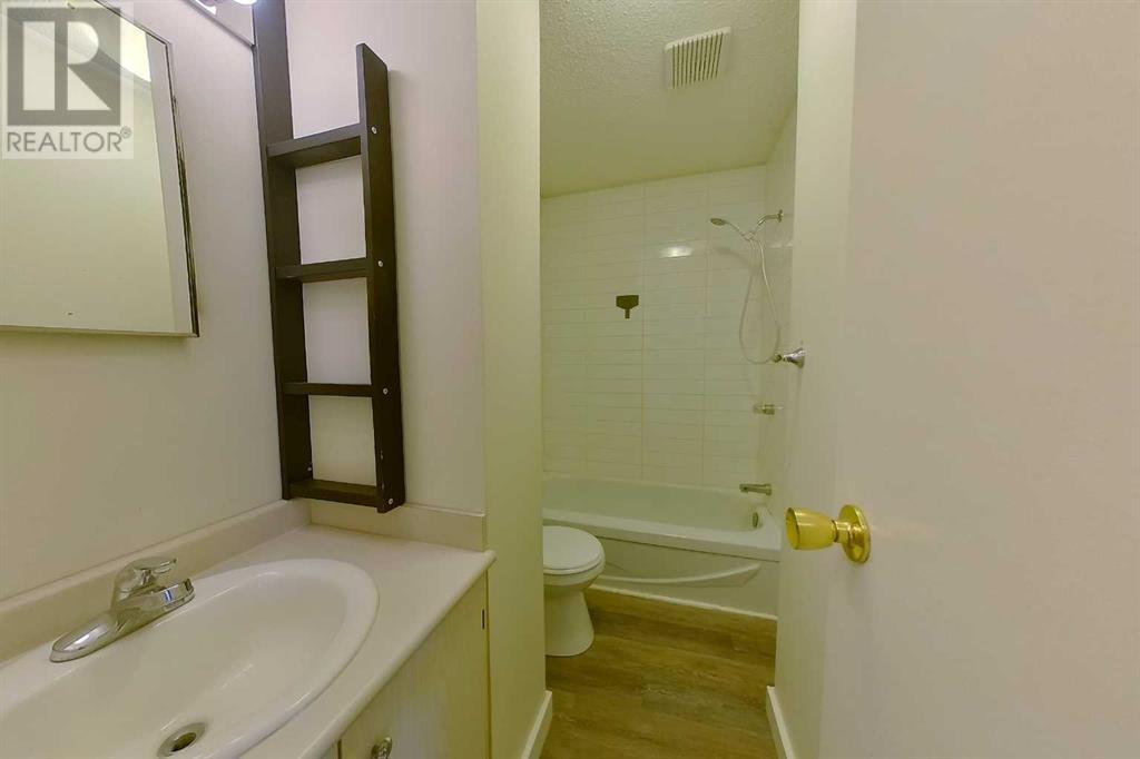 121 Raven Place, Fort Mcmurray, Alberta  T9H 4N8 - Photo 12 - A2196254