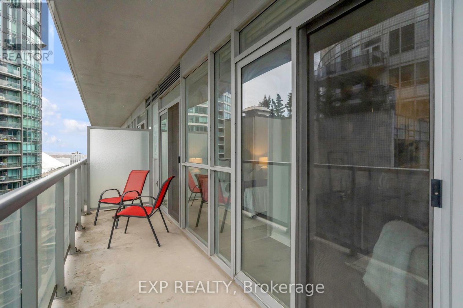 2021 - 352 Front Street W, Toronto, Ontario  M5V 0K3 - Photo 22 - C12152638