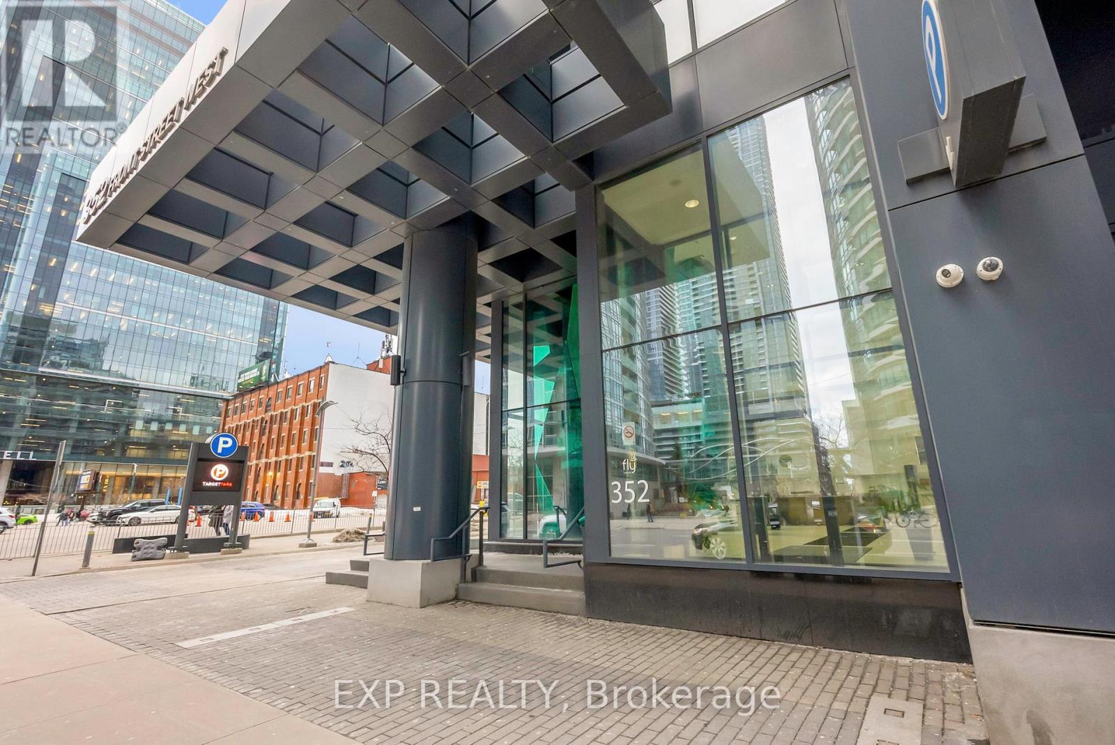 2021 - 352 Front Street W, Toronto, Ontario  M5V 0K3 - Photo 31 - C12152638