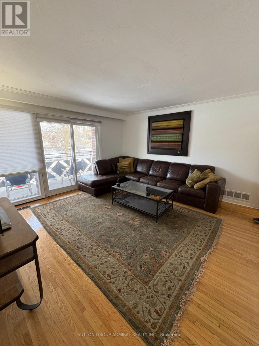 3 - 27 Bedford Park Avenue, Toronto, Ontario  M5M 1H8 - Photo 2 - C12152658