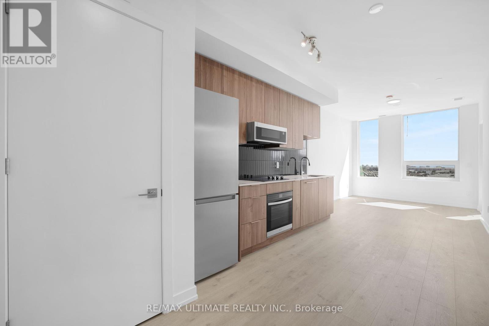 612 - 2501 Saw Whet Boulevard, Oakville, Ontario  L6M 5N2 - Photo 3 - W12040691