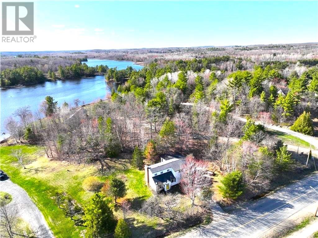 251 Woodward Avenue, Blind River, Ontario  P0R 1B0 - Photo 1 - 2122186