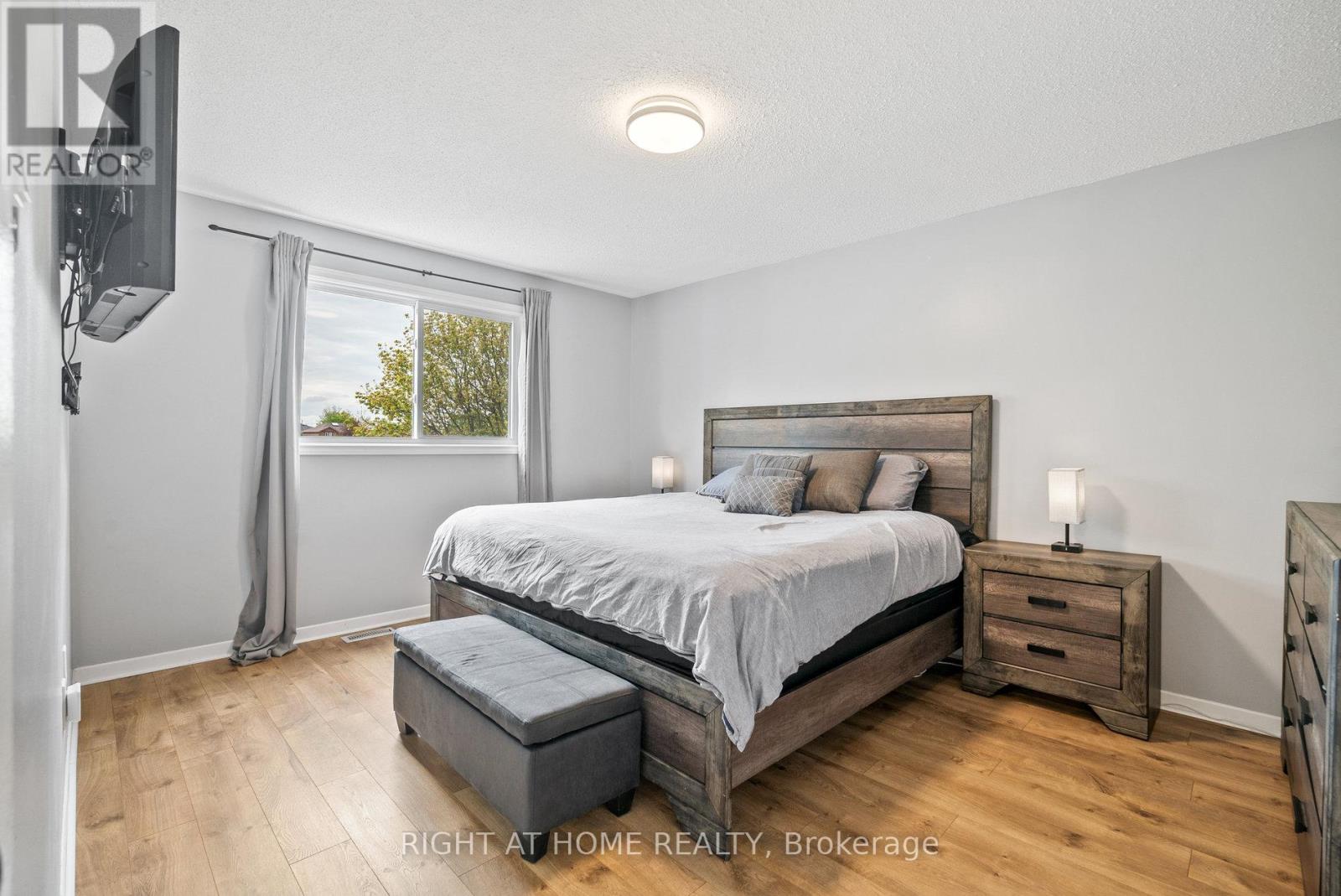 63 Elizabeth Street, Barrie, Ontario  L4N 6M4 - Photo 34 - S12152648