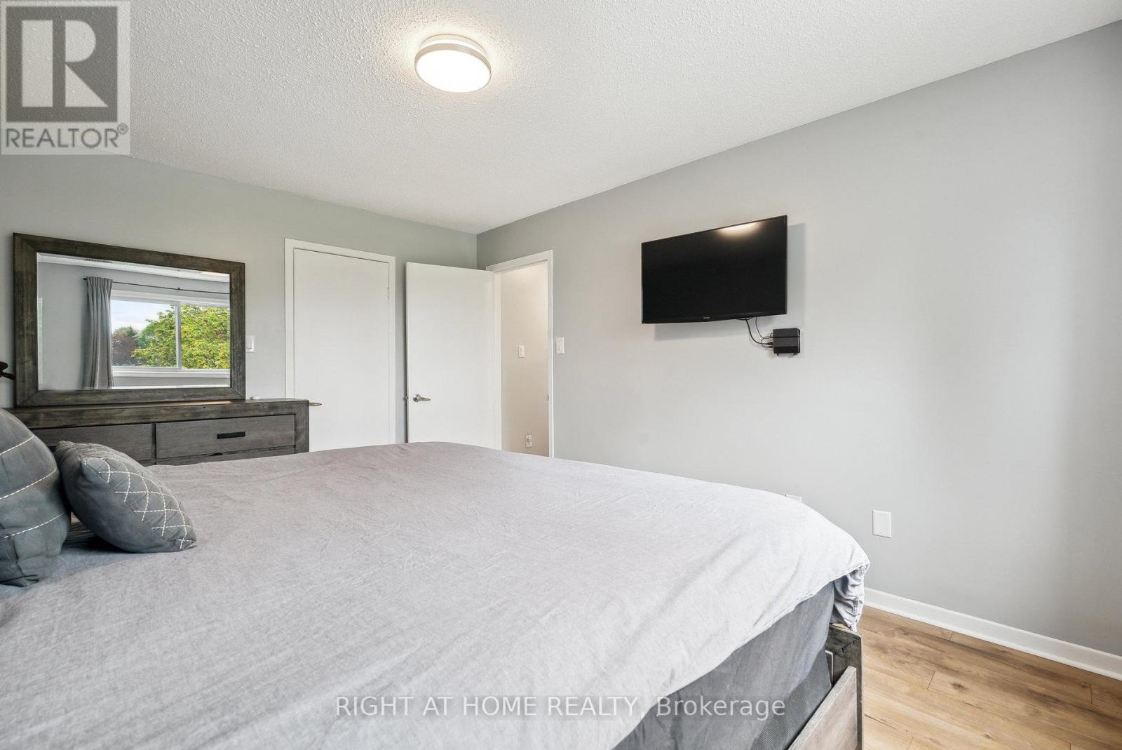 63 Elizabeth Street, Barrie, Ontario  L4N 6M4 - Photo 35 - S12152648