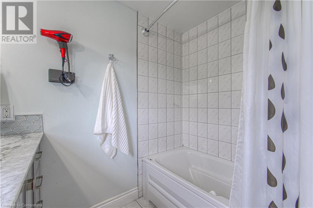 57 Royal Orchard Drive, Kitchener, Ontario  N2N 1J8 - Photo 28 - 40729057