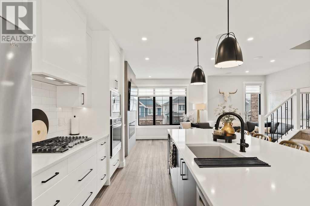 Property at 138 Discovery Drive SW image 1