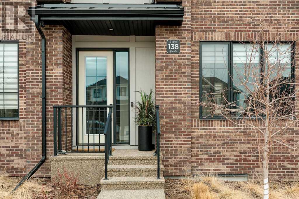 Property at 138 Discovery Drive SW image 3