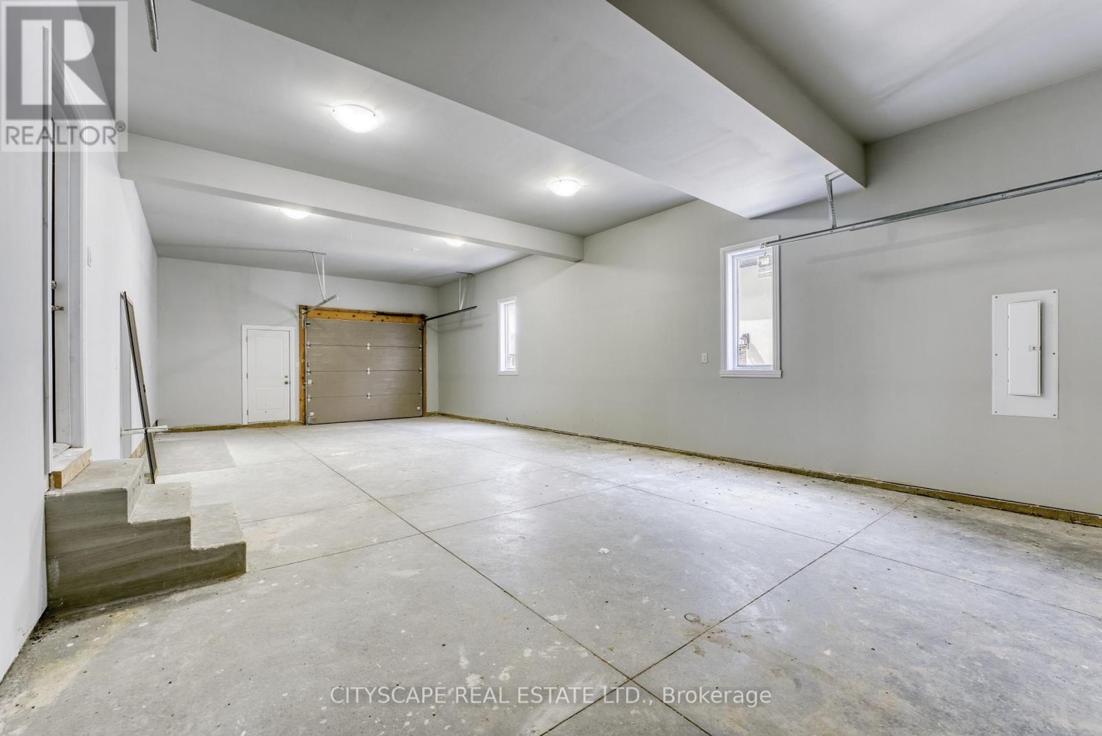 351 Benson Court, Amherstburg, Ontario  N9V 0G7 - Photo 40 - X12152665