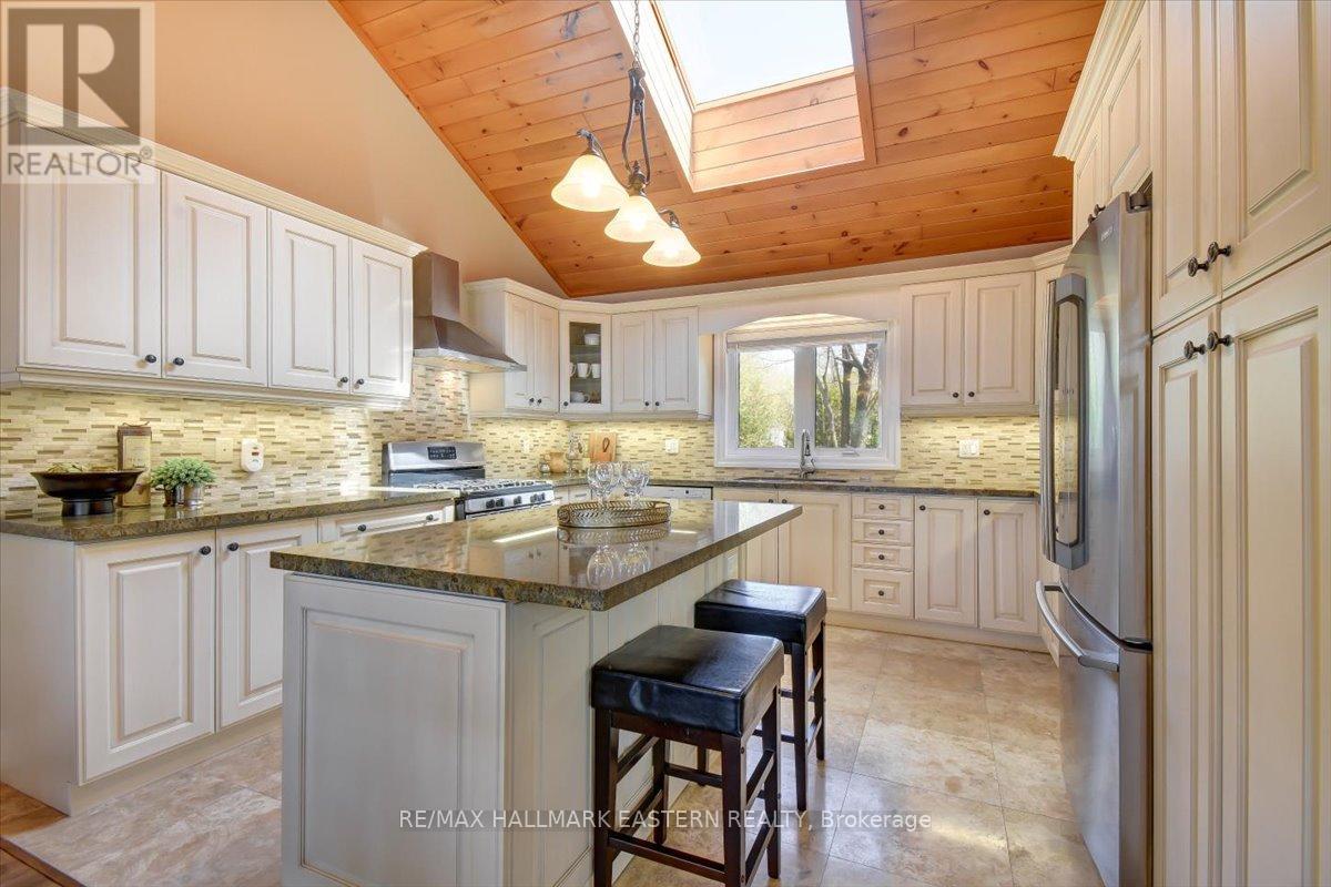 43 Lakeshore Boulevard, Selwyn, Ontario K0L 1T0 - Photo 16 - X12152677