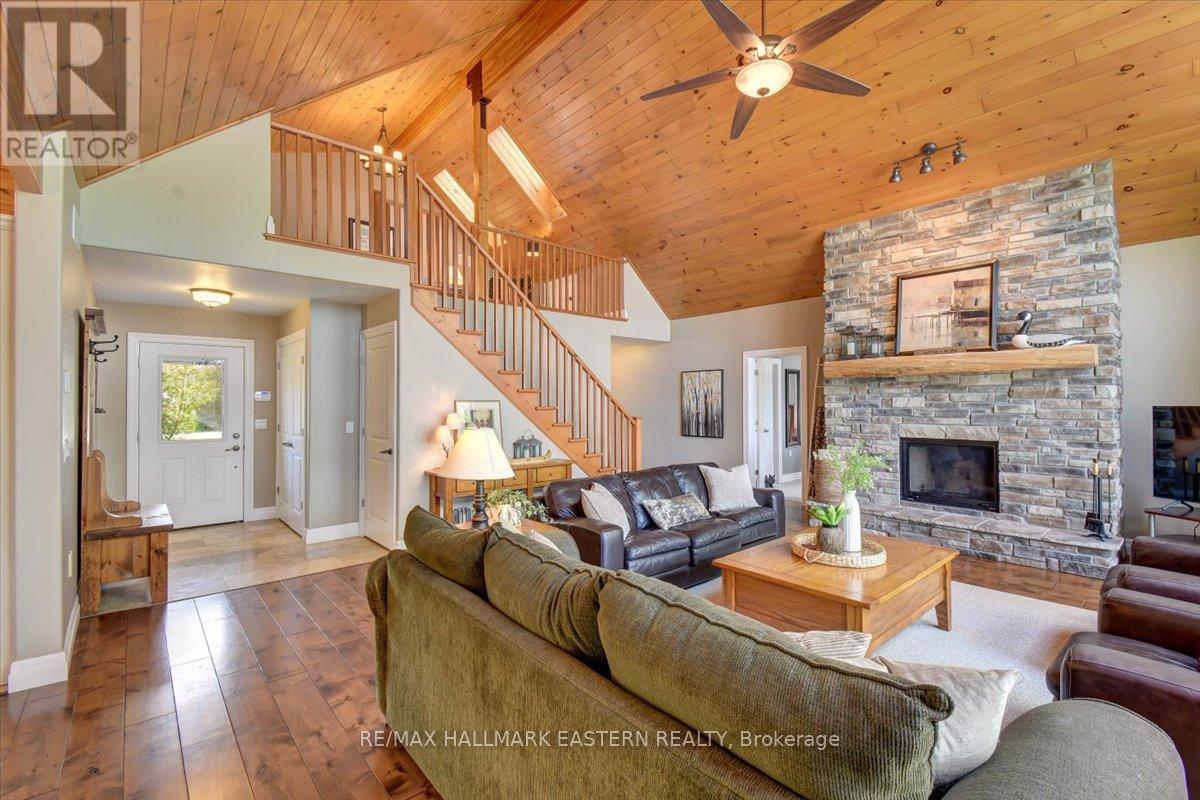 43 Lakeshore Boulevard, Selwyn, Ontario K0L 1T0 - Photo 8 - X12152677