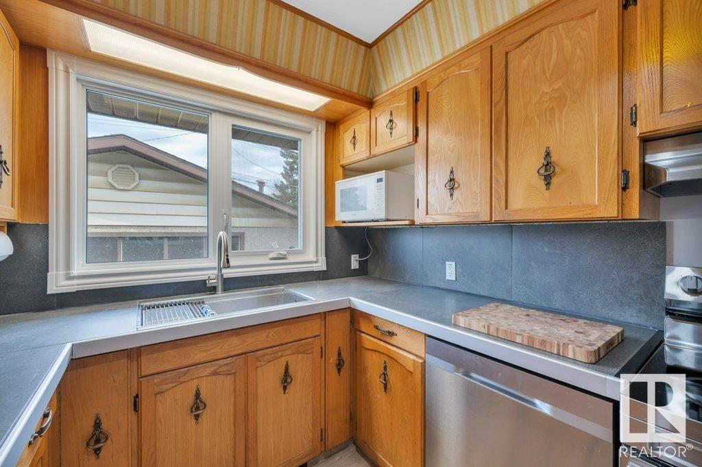 10532 128 Av Nw, Edmonton, Alberta  T5E 0J3 - Photo 22 - E4436776