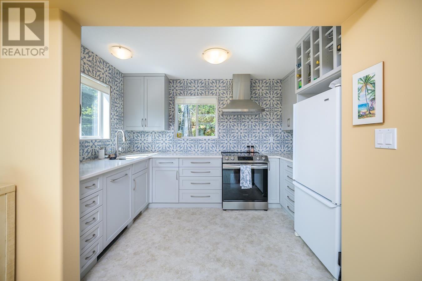 Property at 101 4281 BAKER ROAD image 3