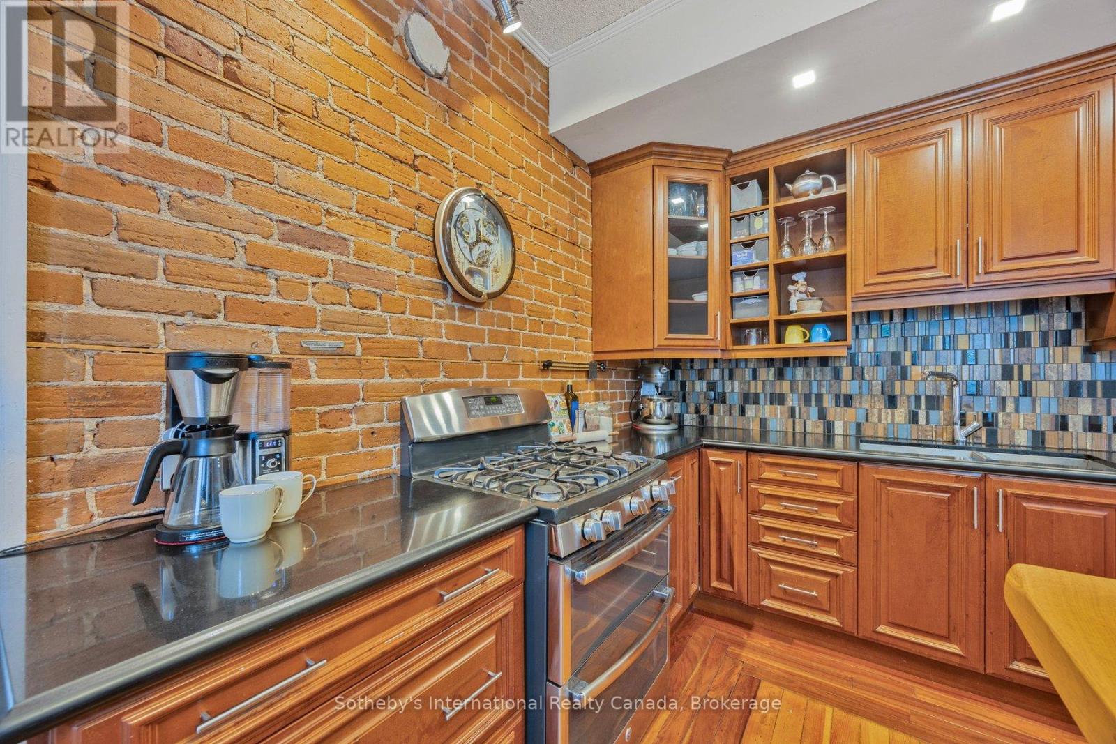26 Robert Street E, Penetanguishene, Ontario  L9M 1K7 - Photo 24 - S12134452