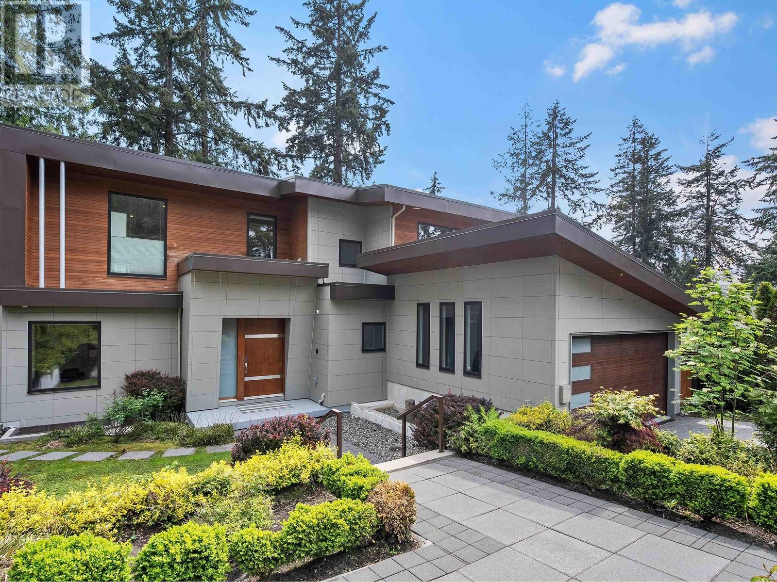 503 CRESTWOOD AVENUE, North Vancouver, British Columbia