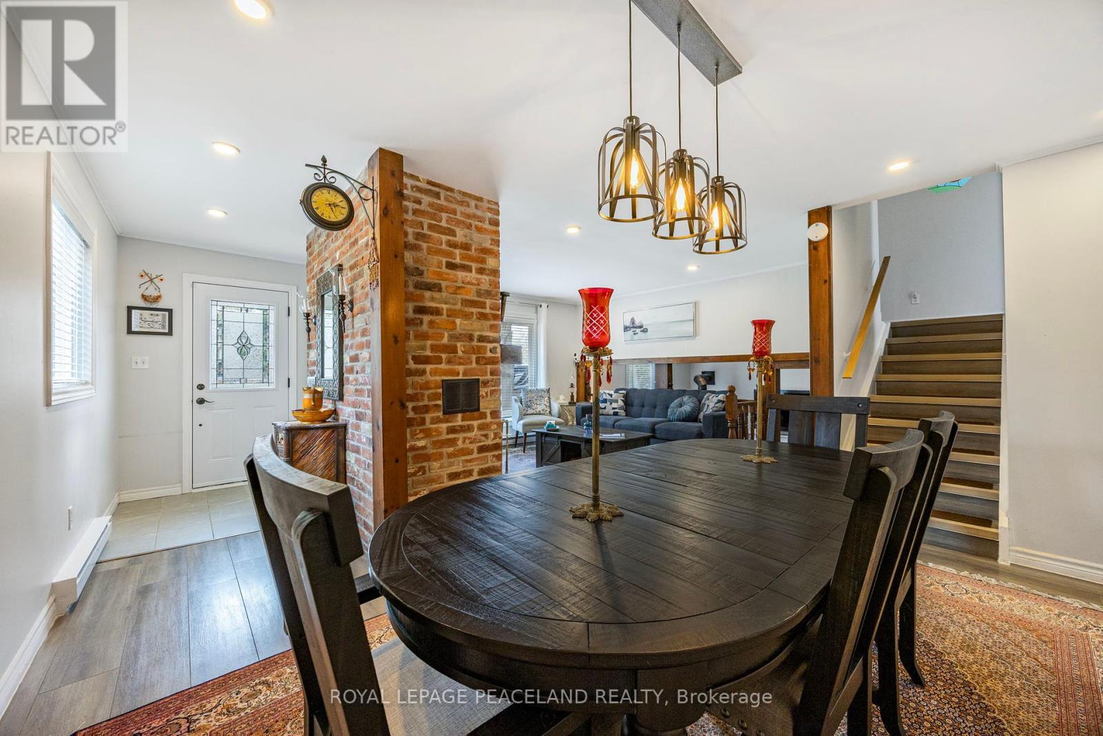 14 Simcoe Avenue, Oro-Medonte, Ontario  L0L 2E0 - Photo 5 - S12149422