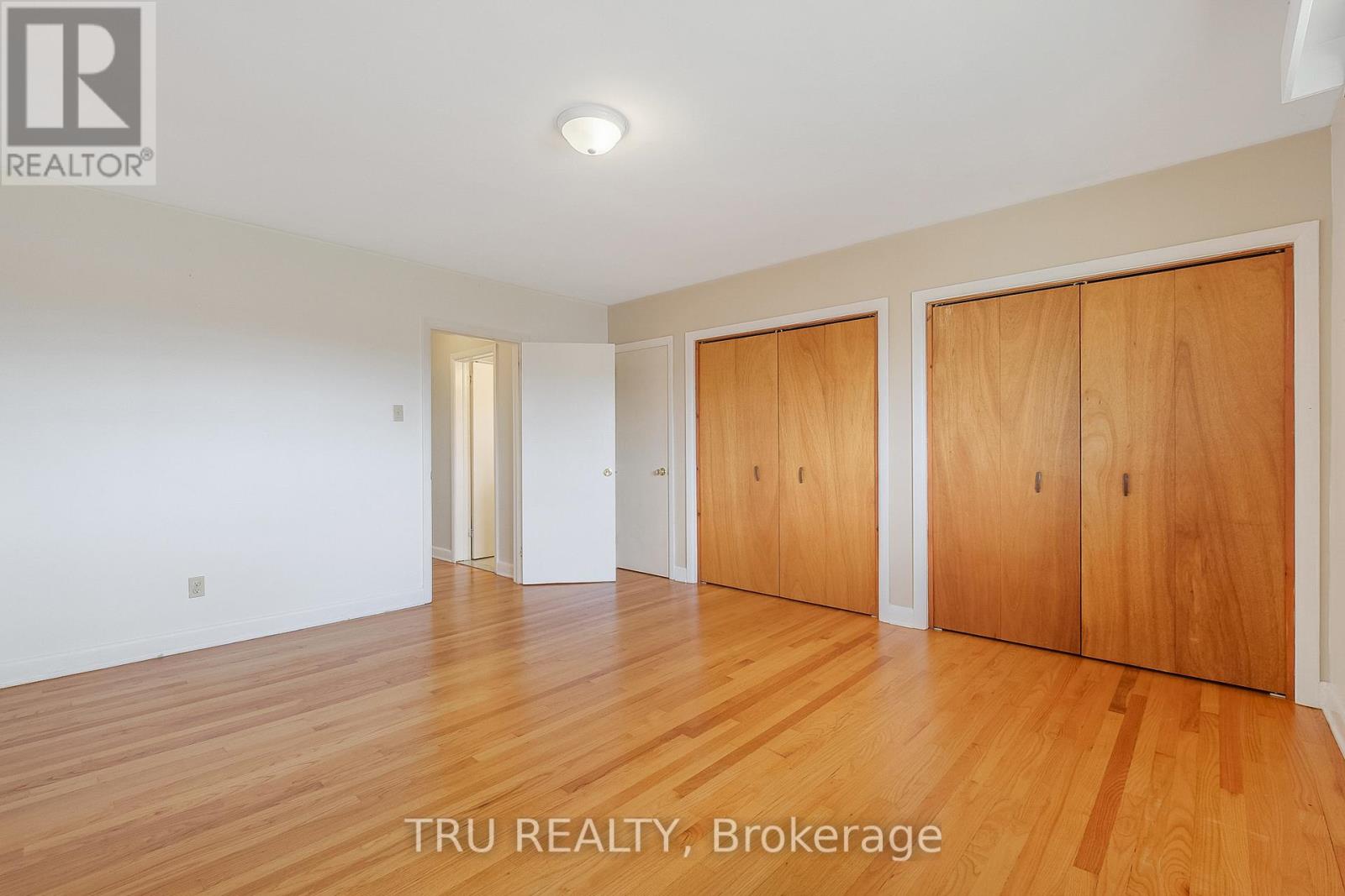 1006 Riddell Avenue S, Ottawa, Ontario  K2C 2J5 - Photo 15 - X12152683