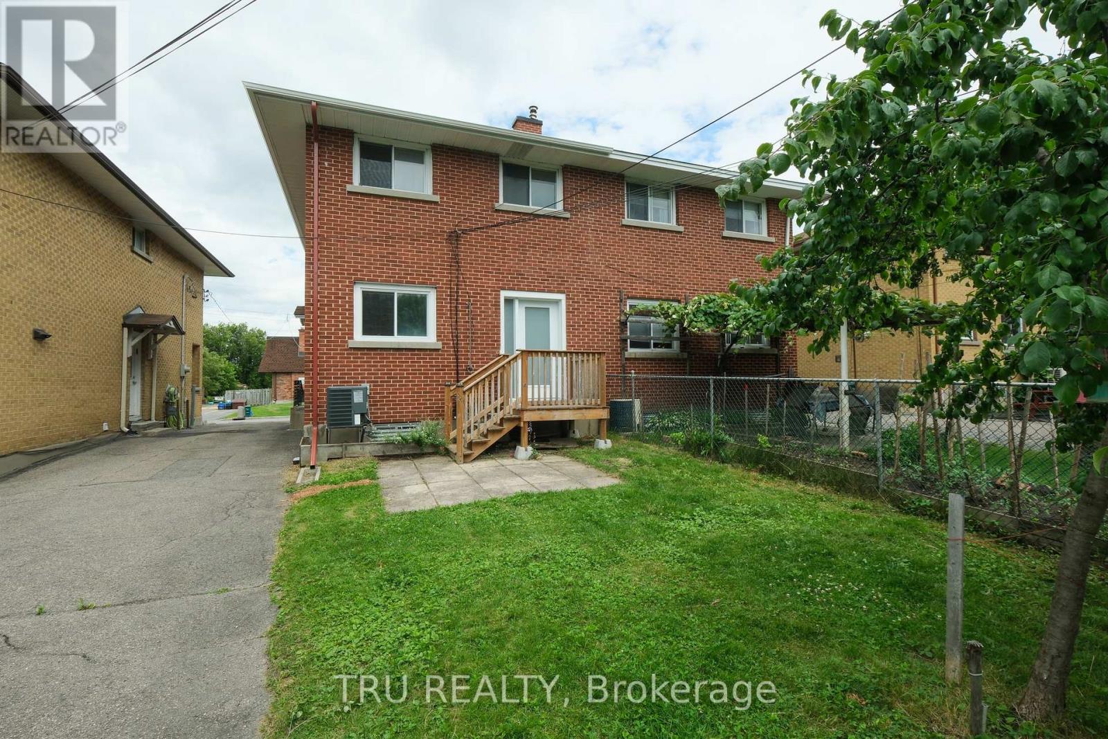 1006 Riddell Avenue S, Ottawa, Ontario  K2C 2J5 - Photo 24 - X12152683
