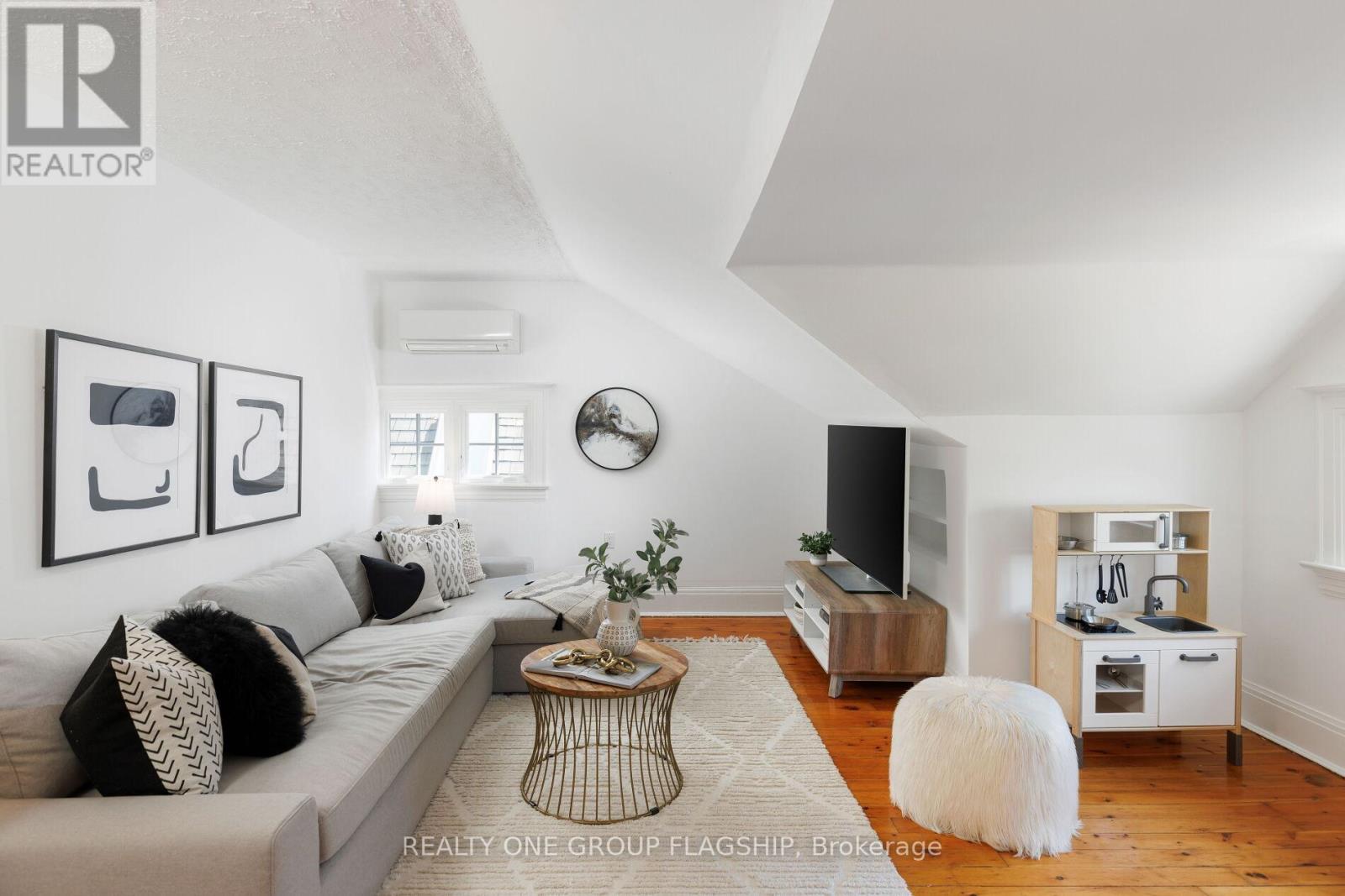 69 Victoria Park Avenue, Toronto, Ontario  M4E 3S2 - Photo 42 - E12152685