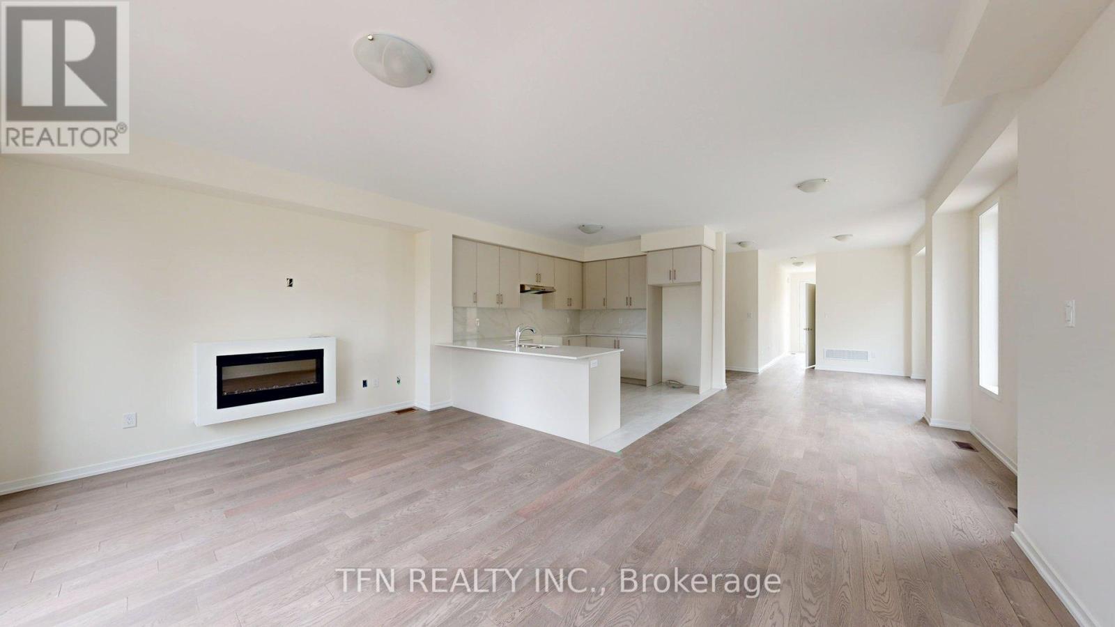 235 Grand Trunk Avenue, Vaughan, Ontario  L6A 5E5 - Photo 2 - N12152692