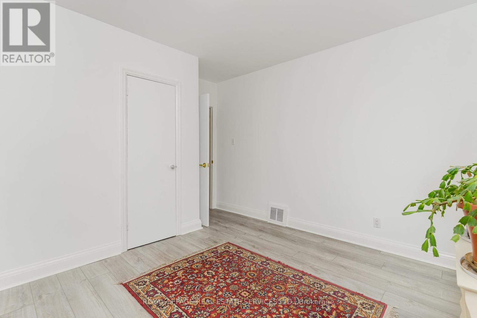 62 Nash Drive, Toronto, Ontario  M3M 2L5 - Photo 12 - W12152680