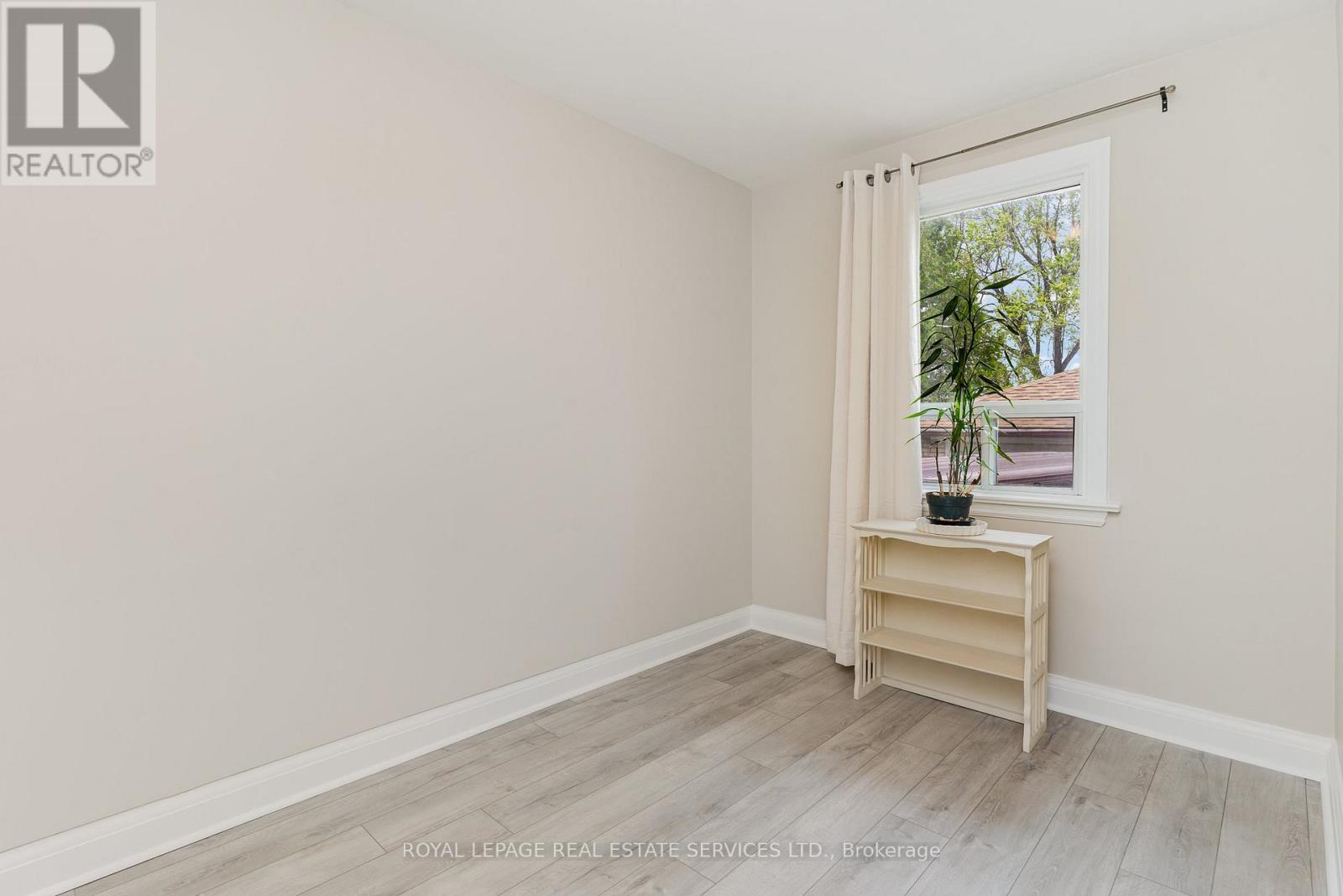 62 Nash Drive, Toronto, Ontario  M3M 2L5 - Photo 13 - W12152680