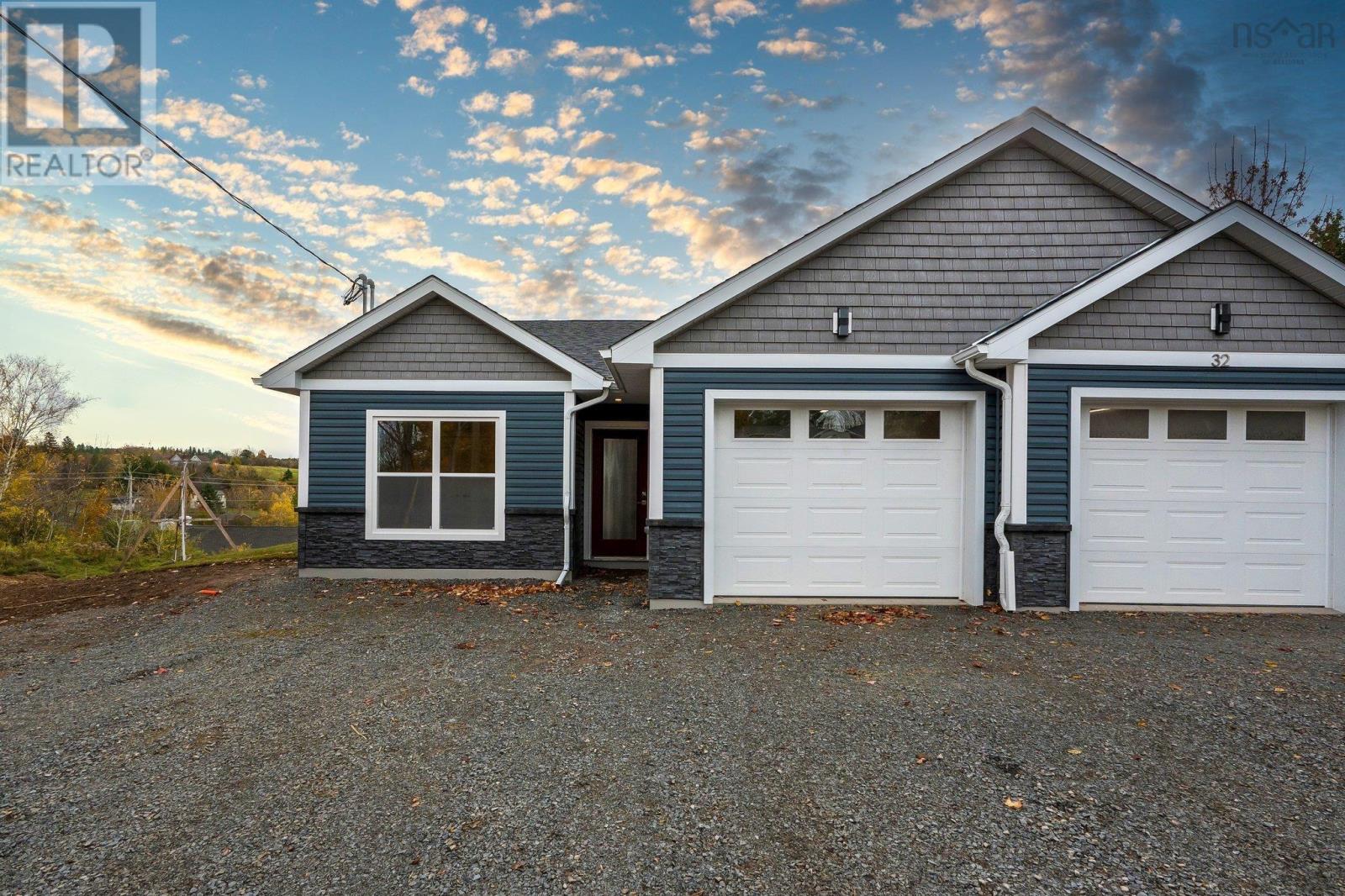 38 Pemberton Avenue, Garlands Crossing, Nova Scotia  B0N 2T0 - Photo 2 - 202507728