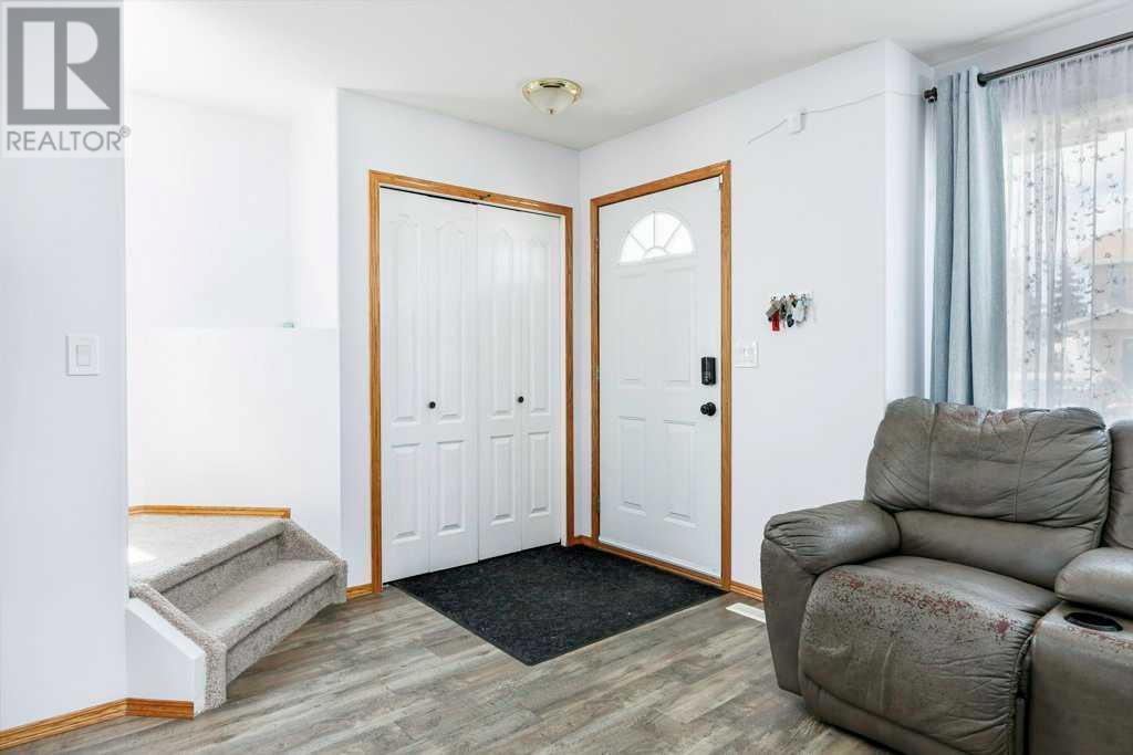 37 Lakeview Avenueclose, Blackfalds, Alberta  T0M 0J0 - Photo 3 - A2219548