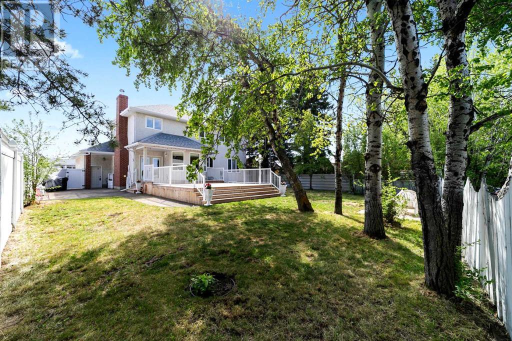 4304 75 Street, Camrose, Alberta  T4V 3W6 - Photo 3 - A2221805