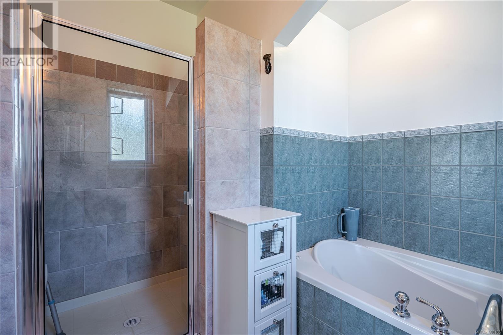 Property at 485 Head St image 5
