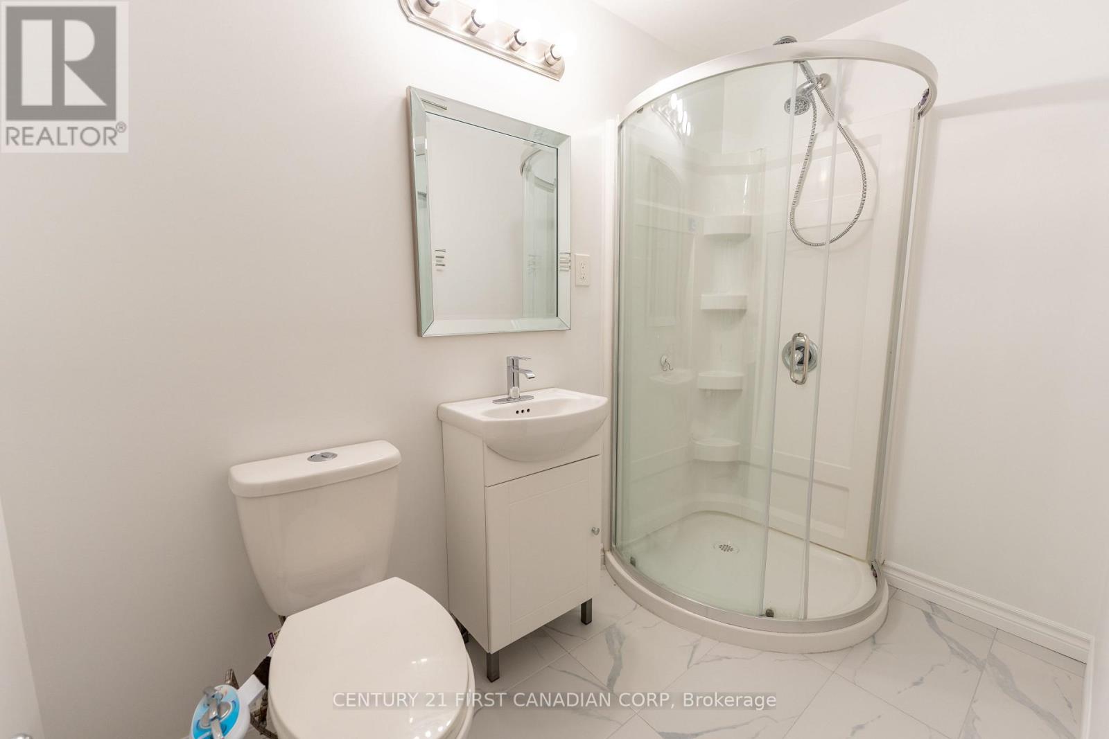 27 Golfview Crescent, London South, Ontario  N6C 5N2 - Photo 38 - X12149980