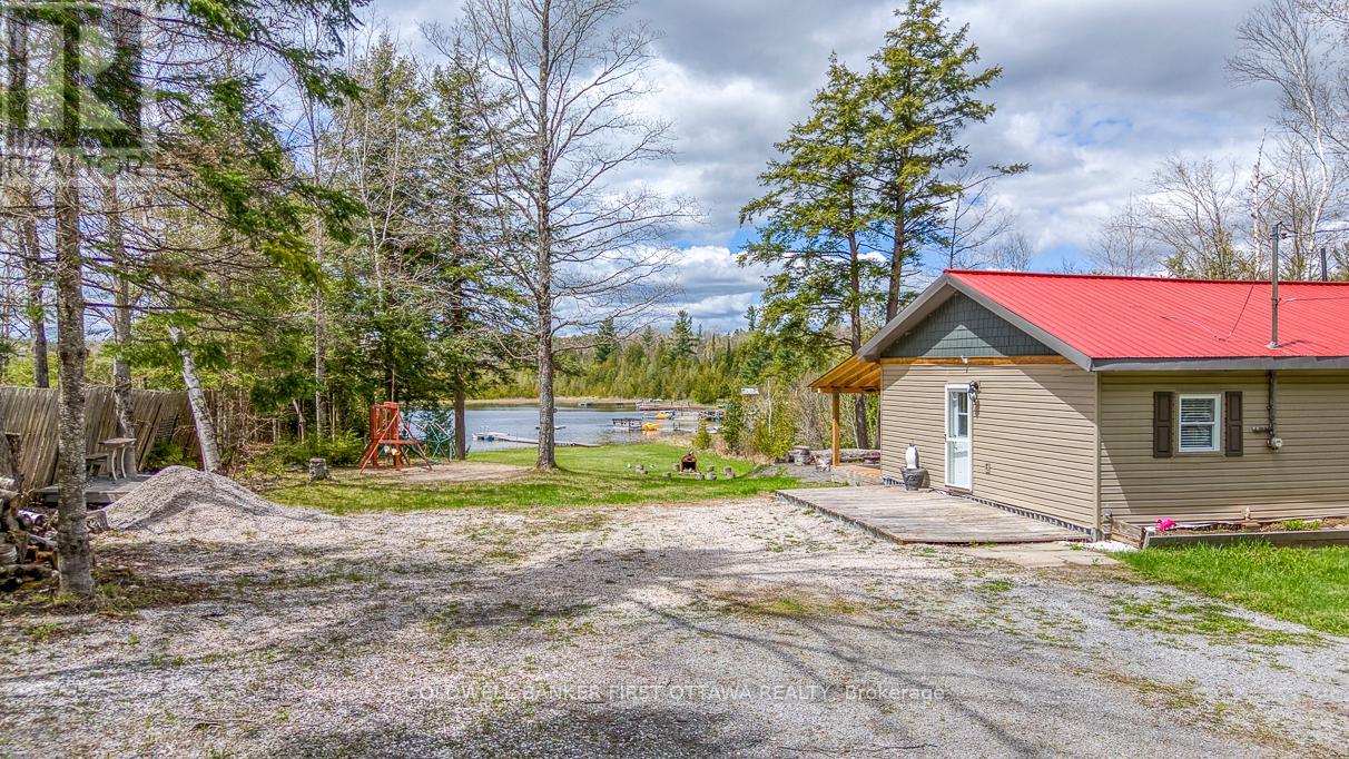 775 Darling Concession 7, Lanark Highlands, Ontario  K0A 1P0 - Photo 3 - X12152710