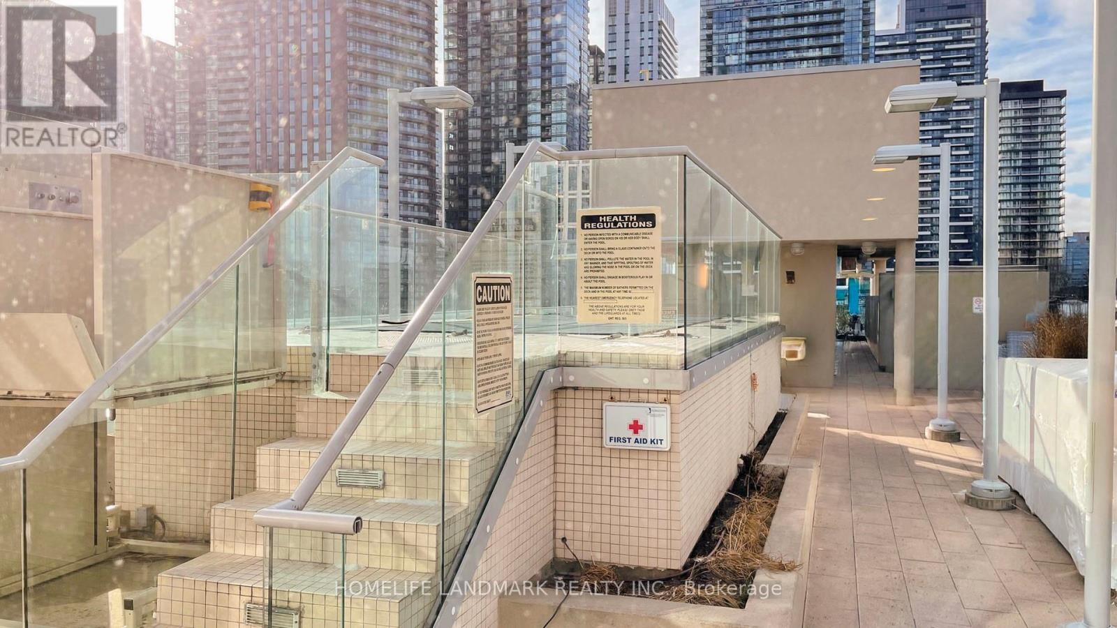 Lph28 - 21 Nelson Street, Toronto, Ontario  M5V 3H9 - Photo 32 - C12152699