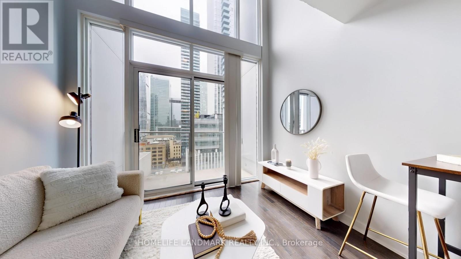 Lph28 - 21 Nelson Street, Toronto, Ontario  M5V 3H9 - Photo 5 - C12152699