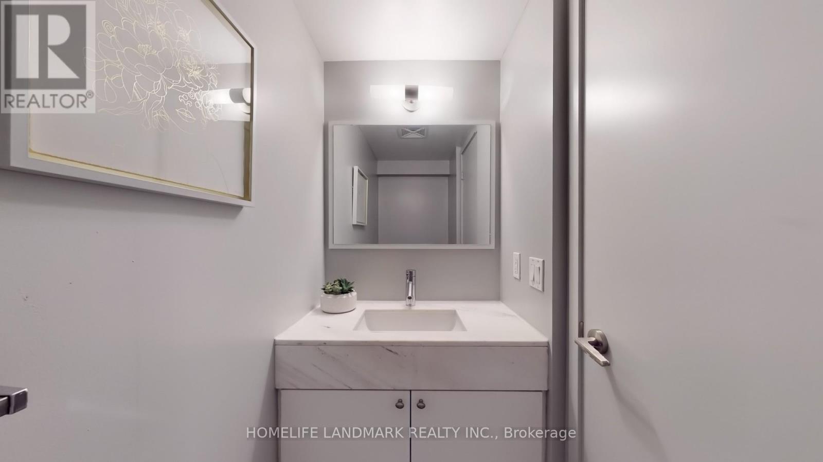 Lph28 - 21 Nelson Street, Toronto, Ontario  M5V 3H9 - Photo 9 - C12152699