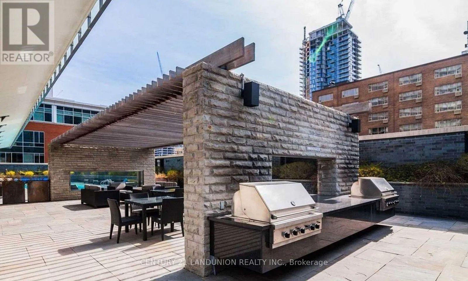 601 - 33 Charles Street E, Toronto, Ontario  M4Y 1R9 - Photo 11 - C12152724