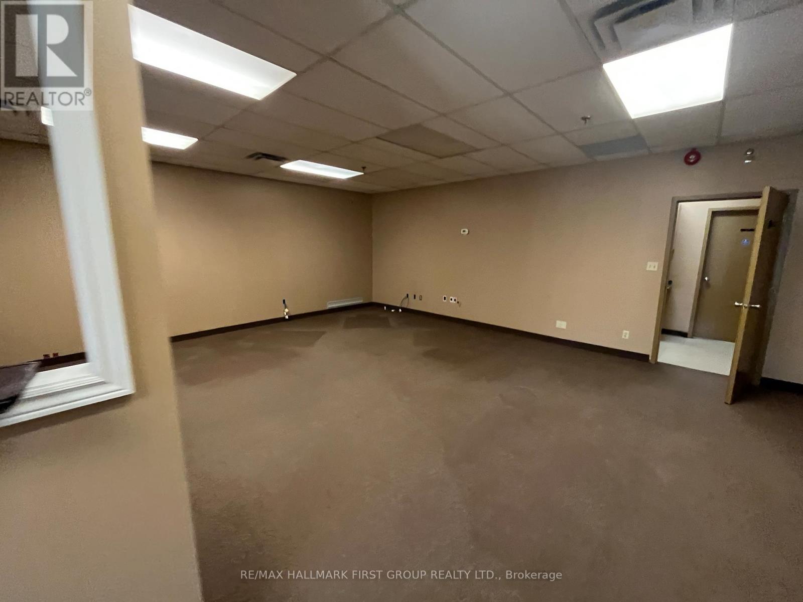 #12 - 400 Monarch Avenue, Ajax, Ontario  L1S 3W6 - Photo 3 - E12152712