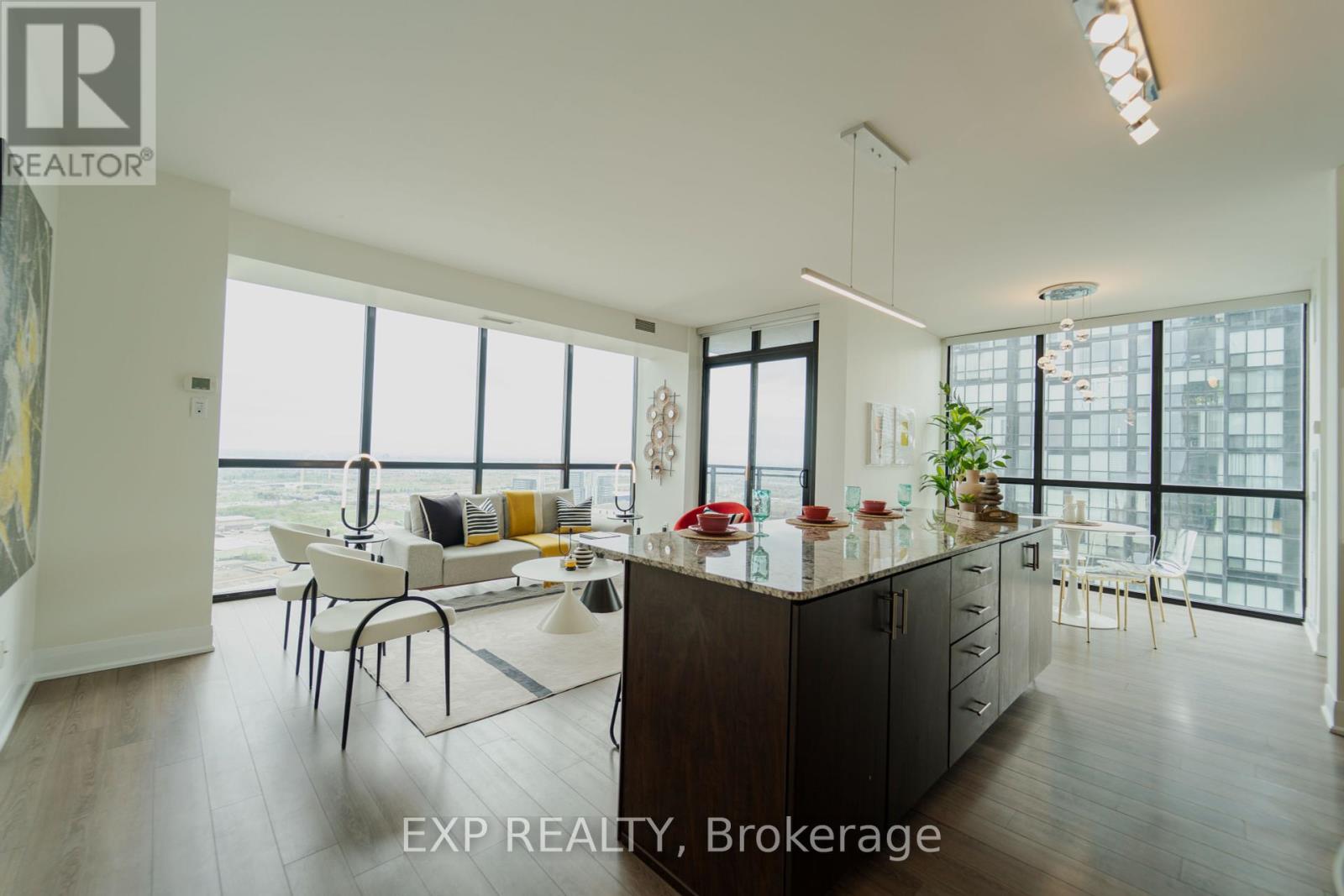 2803 - 2900 Highway 7 Road, Vaughan, Ontario  L4K 0G3 - Photo 1 - N12152723