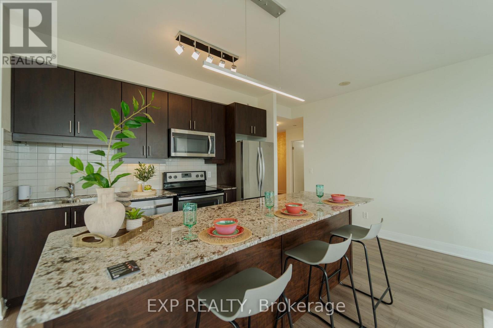 2803 - 2900 Highway 7 Road, Vaughan, Ontario  L4K 0G3 - Photo 4 - N12152723