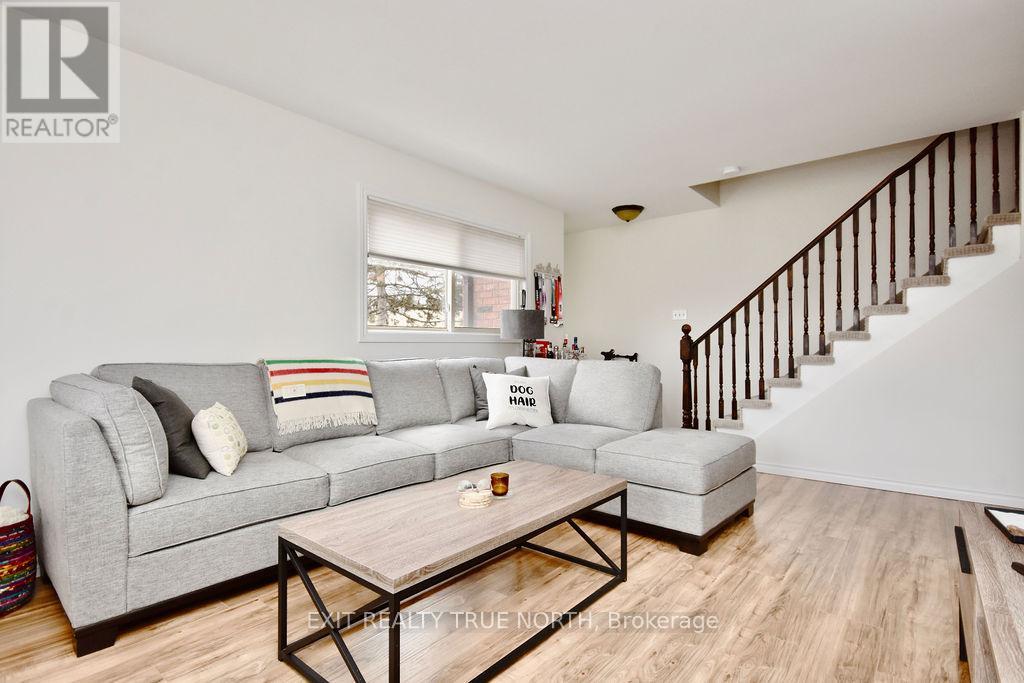Property at 7 - 3 SAWMILL ROAD image 1