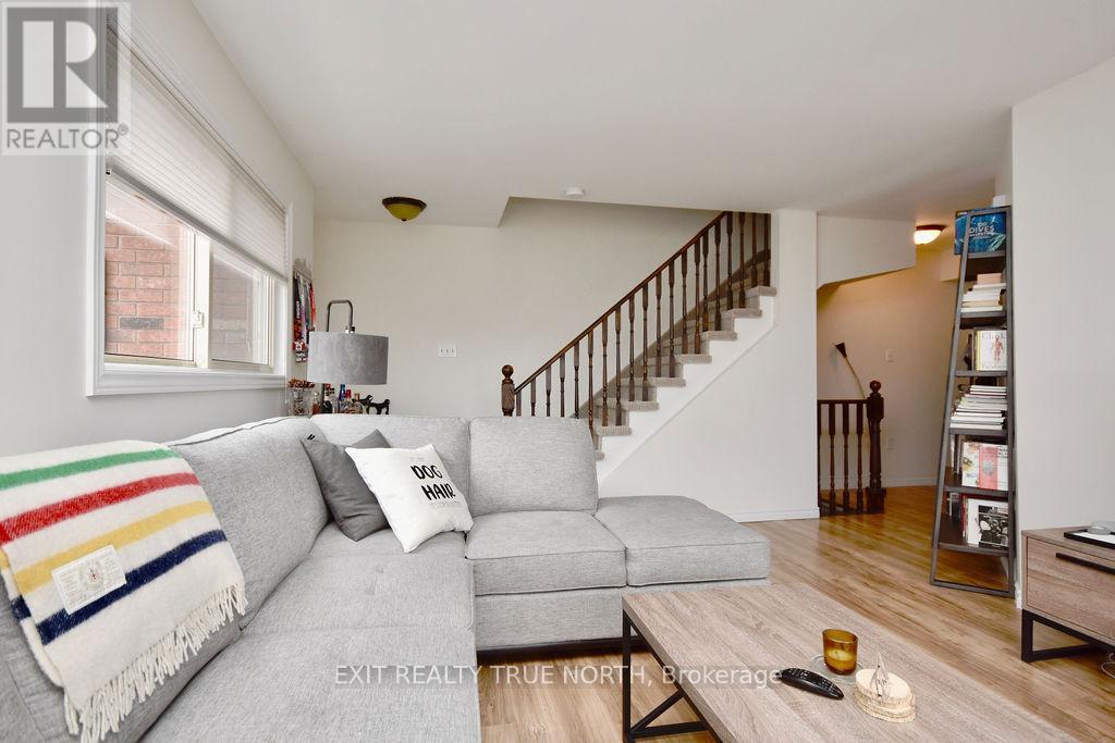 Property at 7 - 3 SAWMILL ROAD image 4