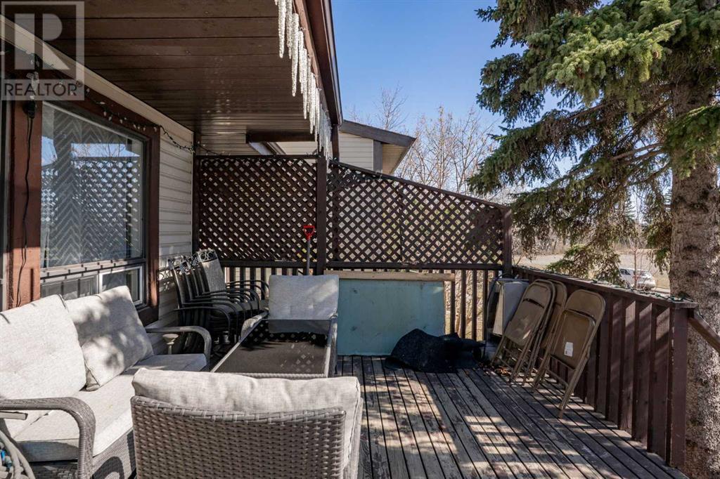 Property at 1318 Ranchlands Way NW image 3