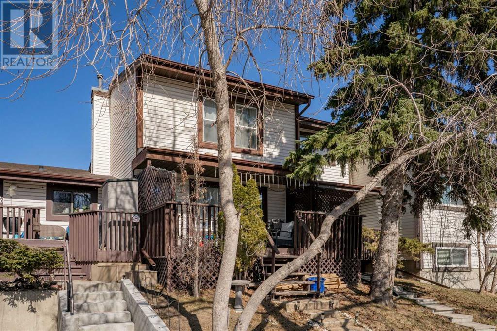 Property at 1318 Ranchlands Way NW image 2