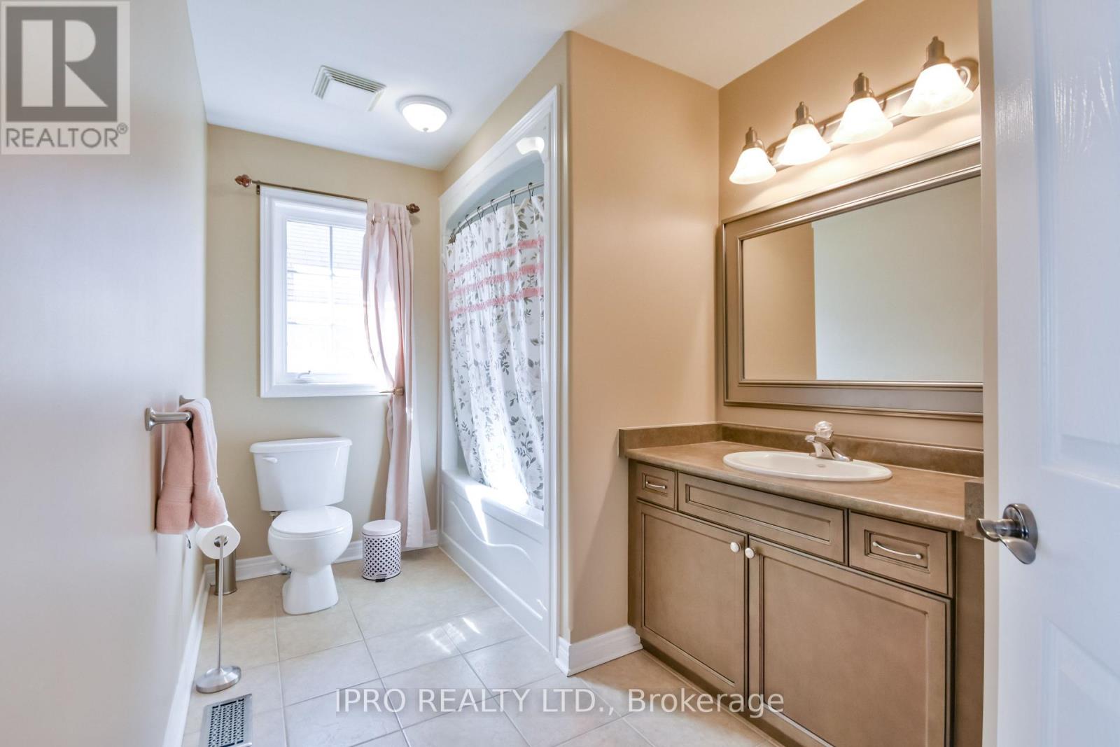 79 Sovereign's Gate, Barrie (Innis-Shore), Ontario  L4N 0Y9 - Photo 28 - S12152263