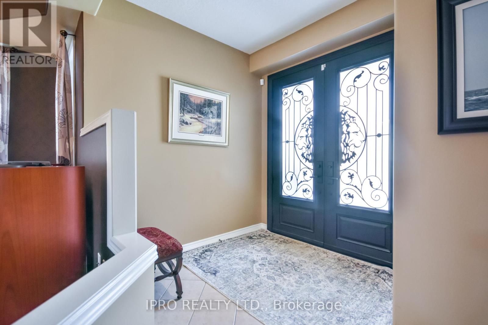 79 Sovereign's Gate, Barrie (Innis-Shore), Ontario  L4N 0Y9 - Photo 5 - S12152263